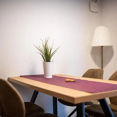 Amelies Mountain View Apartment