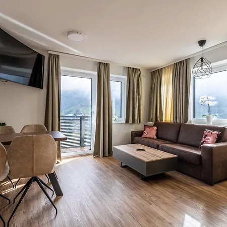 Amelies Mountain View *