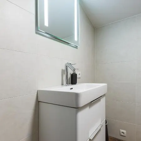 Amelies Mountain View