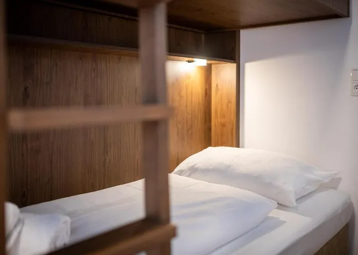 Amelies Mountain View Apartamento *